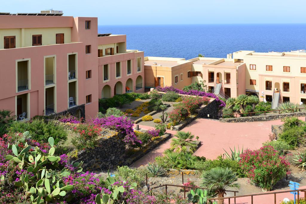 Suvaki Resort Madonna Delle Grazie Luaran gambar