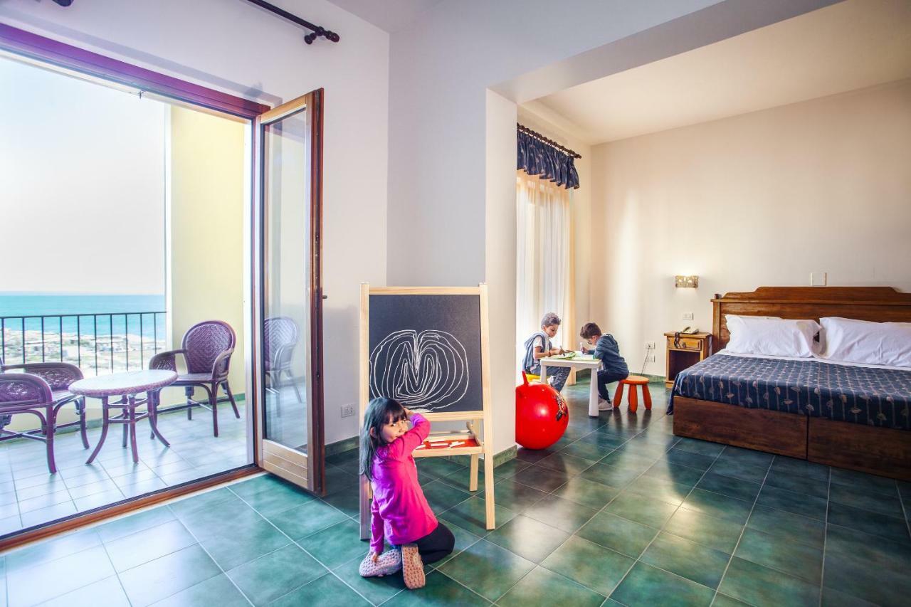 Suvaki Resort Madonna Delle Grazie Luaran gambar